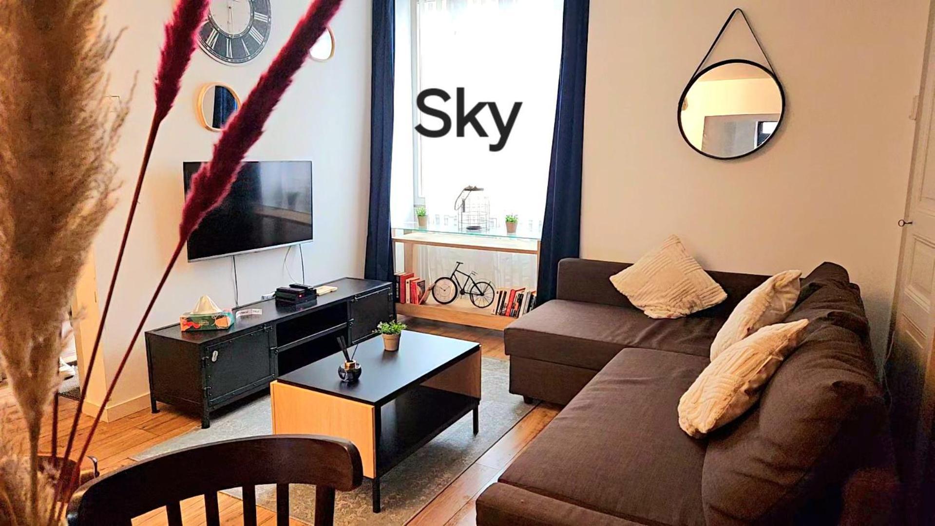 Hikoki Apartment *